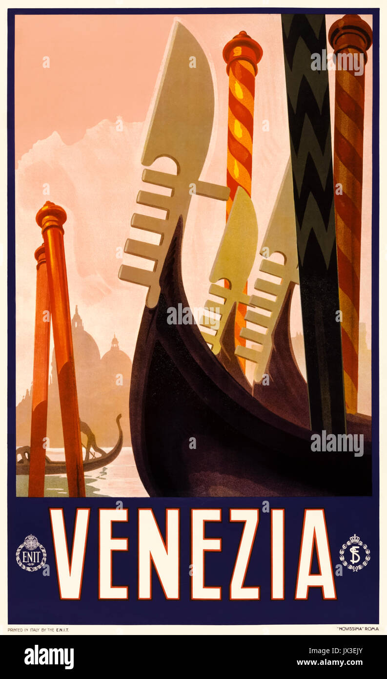 "Venezia" (Venise) 1928 Tourisme Affiche présentant des gondoles avec Santa Maria della Salute se profilant à l'arrière-plan publié par Ferrovie dello Stato (FS -Chemins de fer de l'État italien) et l'ENIT (Agenzia nazionale del turismo - Office du tourisme italien). Banque D'Images