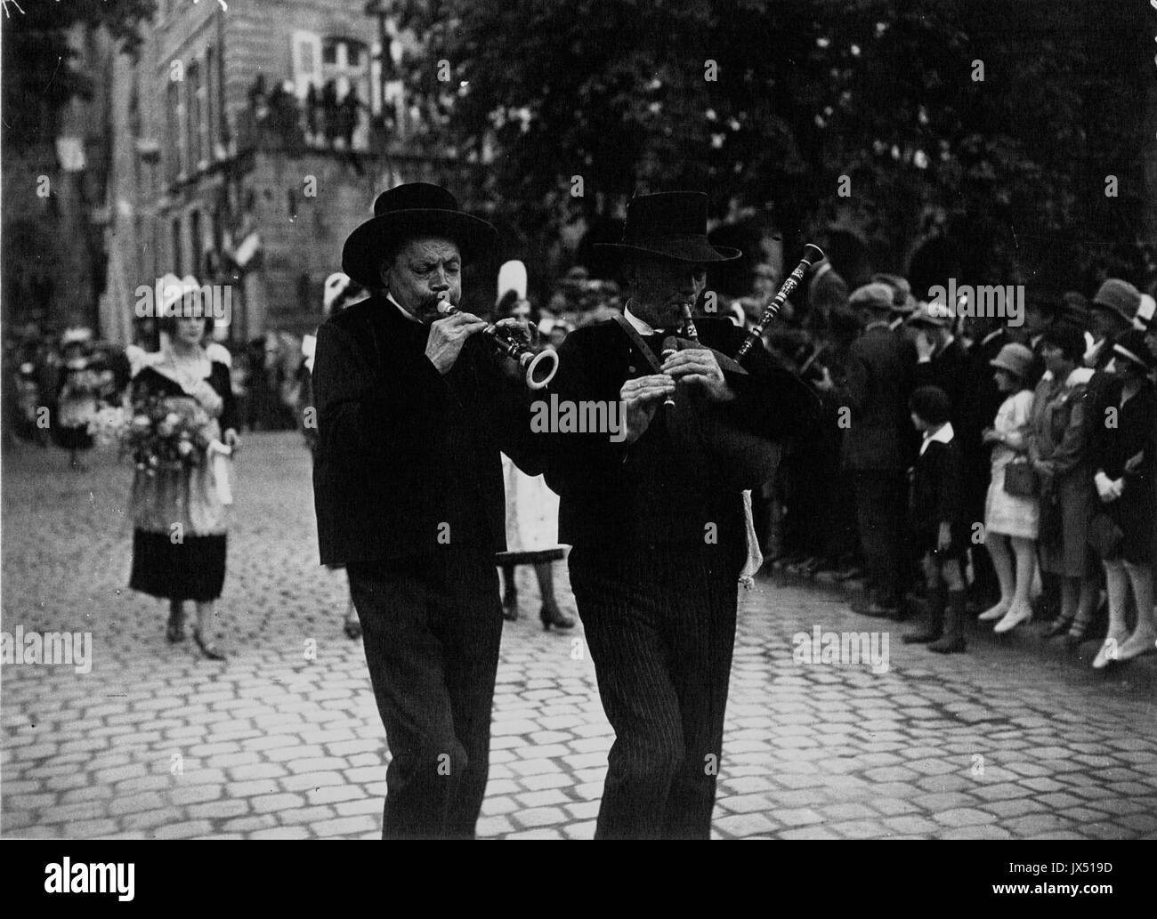 Festival de Cornouaille 1927 sonneurs Banque D'Images