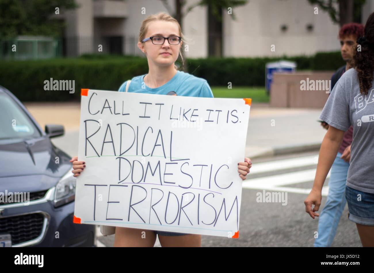 Washington DC, USA. 14 août, 2017. Des centaines de personnes ont pris les rues de Washington DC, pour la deuxième journée de protestation contre le fascisme et le suprématisme blanc. 14Th Aug 2017. Credit : Dimitrios Manis/ZUMA/Alamy Fil Live News Banque D'Images