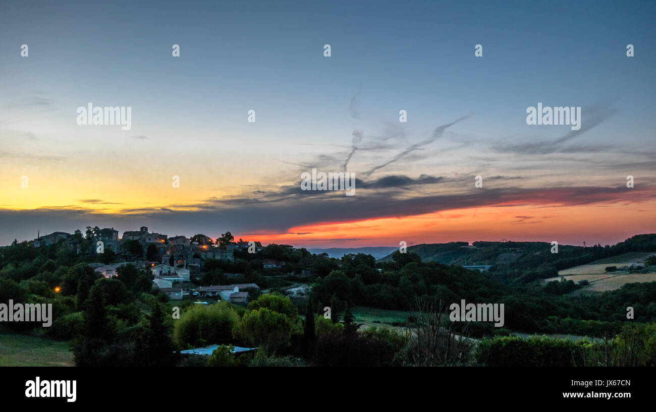 Coucher de soleil avec des couleurs très différentes 2 Banque D'Images