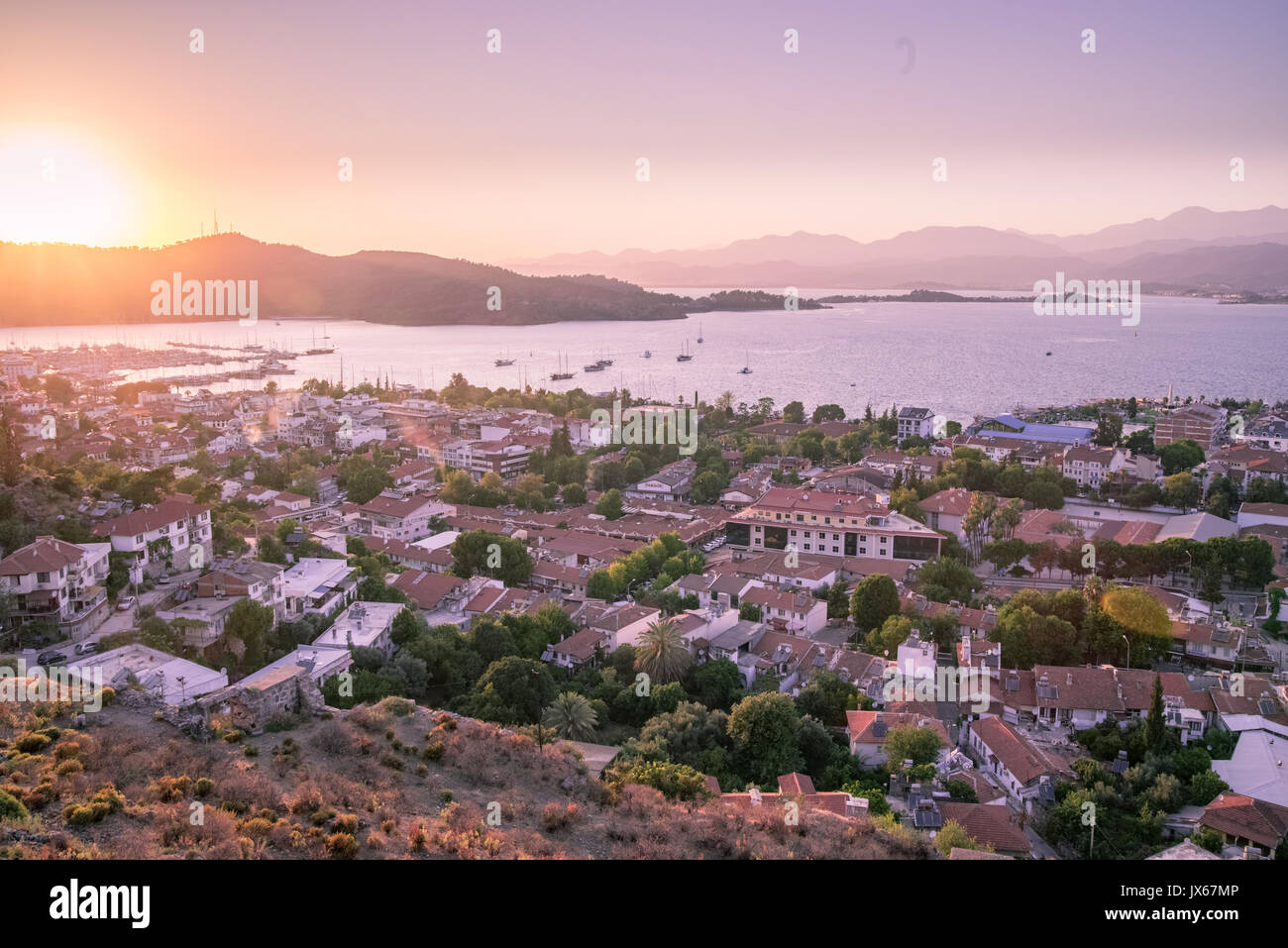 Paysage de la ville de Fethiye. La Turquie et l'arhitecture nature Banque D'Images