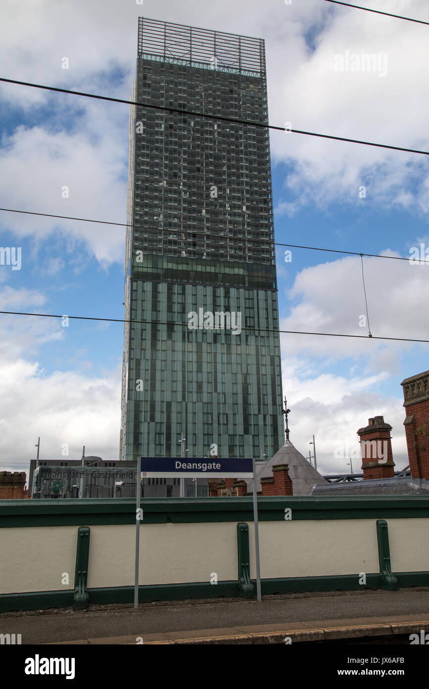 Beetham tower à Manchester à partir de la gare de Deansgate Banque D'Images