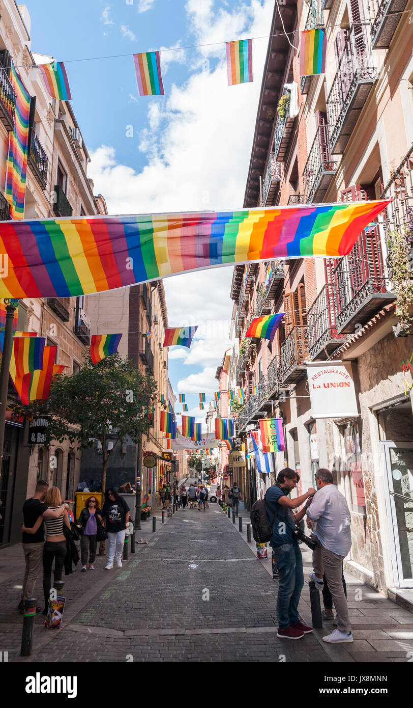 ¡El punto de encuentro más Heterofriendly, urbano y trendy de la capital!