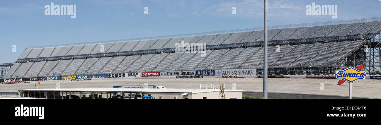 Dover, Delaware - Août 13,2017 : Panorama de Dover Motor Speedway de l'entrepiste avec est vide. Banque D'Images