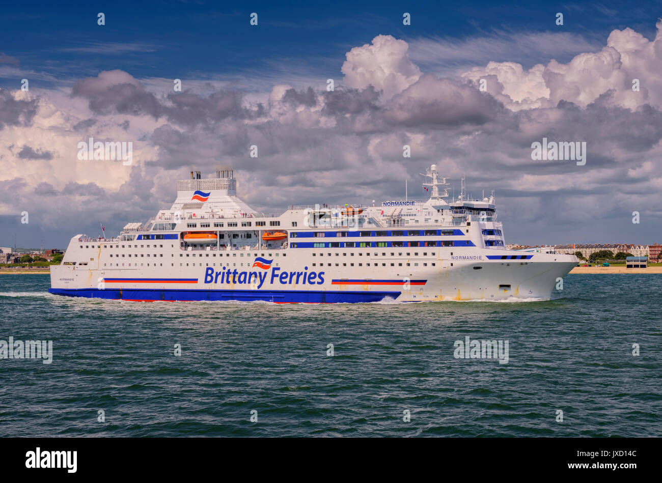 Brittany Ferries - Normandie de quitter le port de Portsmouth à destination de la France. Banque D'Images