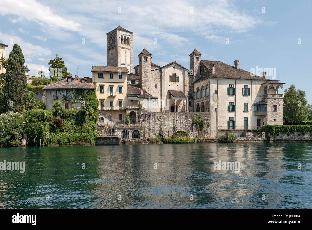 Voir l'historique de l'ouest de l'île de San Giulio au lac d'Orta, tourné sur un jour à Orta San Giulio, Novara, Cusio, Italie Banque D'Images
