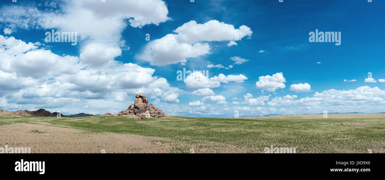 Sur les montagnes majestueuses avec des prairies de l'arrière-plan Banque D'Images