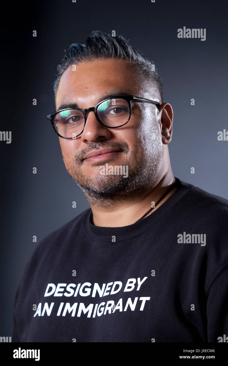 Edinburgh, Royaume-Uni. 15 août 2017. Nikesh Shukla, l'écrivain de fiction et de télévision et hôte de l'Ober-podcast, apparaissant à l'Edinburgh International Book Festival. Gary Doak / Alamy Live News Banque D'Images