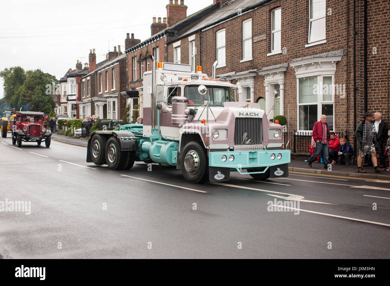 American Vintage Tracteur Mack Truck Banque D'Images