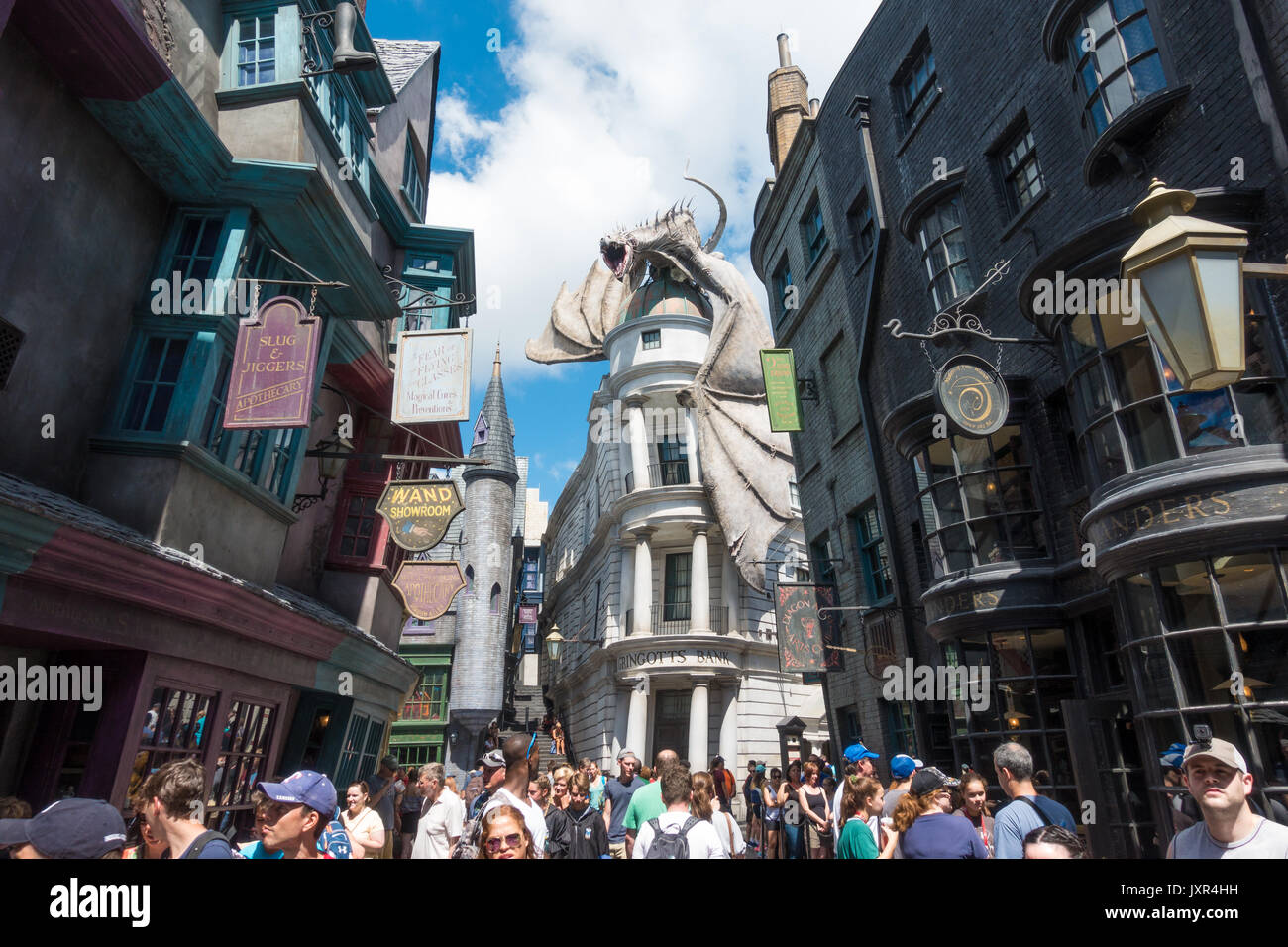 La banque Gringotts et le chemin de traverse dans le monde magique de harry potter à Universal Studios Orlando, Floride. Banque D'Images