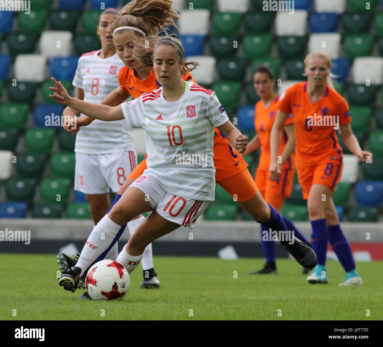 Belfast, Irlande du Nord. Août 17, 2017. Stade national de football à Windsor Park, Belfast, Irlande du Nord. Août 17, 2017. Les femmes de l'UEFA des moins de 19 ans - demi-finale 1 - Pays-Bas 2 Espagne 3. Maite Orioz (10) a marqué le but pour l'Espagne. cpdn Crédit : David Hunter/Alamy Live News Banque D'Images