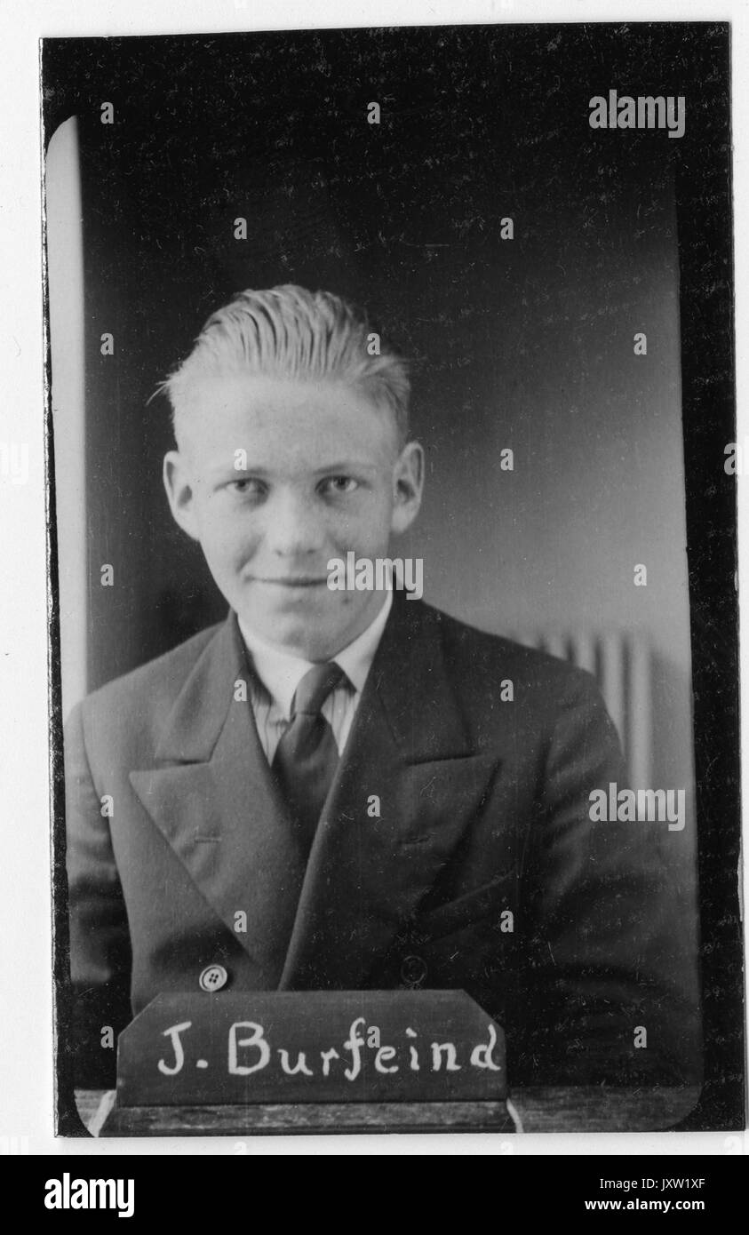 John Peter Burfiend, photographie de portrait, poitrine relevée, visage complet, c. 18 ans, 1926. Banque D'Images