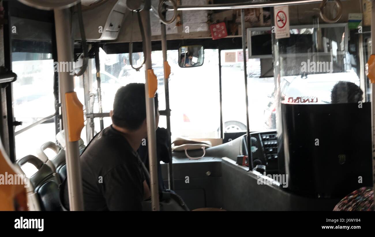 À l'intérieur de l'autobus # 1 Gouvernement Tha Chinatown Thian Pier à Charoen Krung Road, Bangkok Thaïlande 111 Banque D'Images