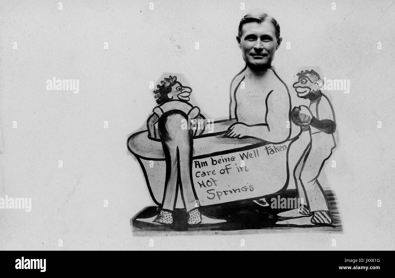 Deux caricatures d'hommes afro-américains présentant des préjugés raciaux ont tendance à être un homme caucasien dans une baignoire qui se lit comme suit : « On s'occupe bien de Hot Springs », 1915. Banque D'Images