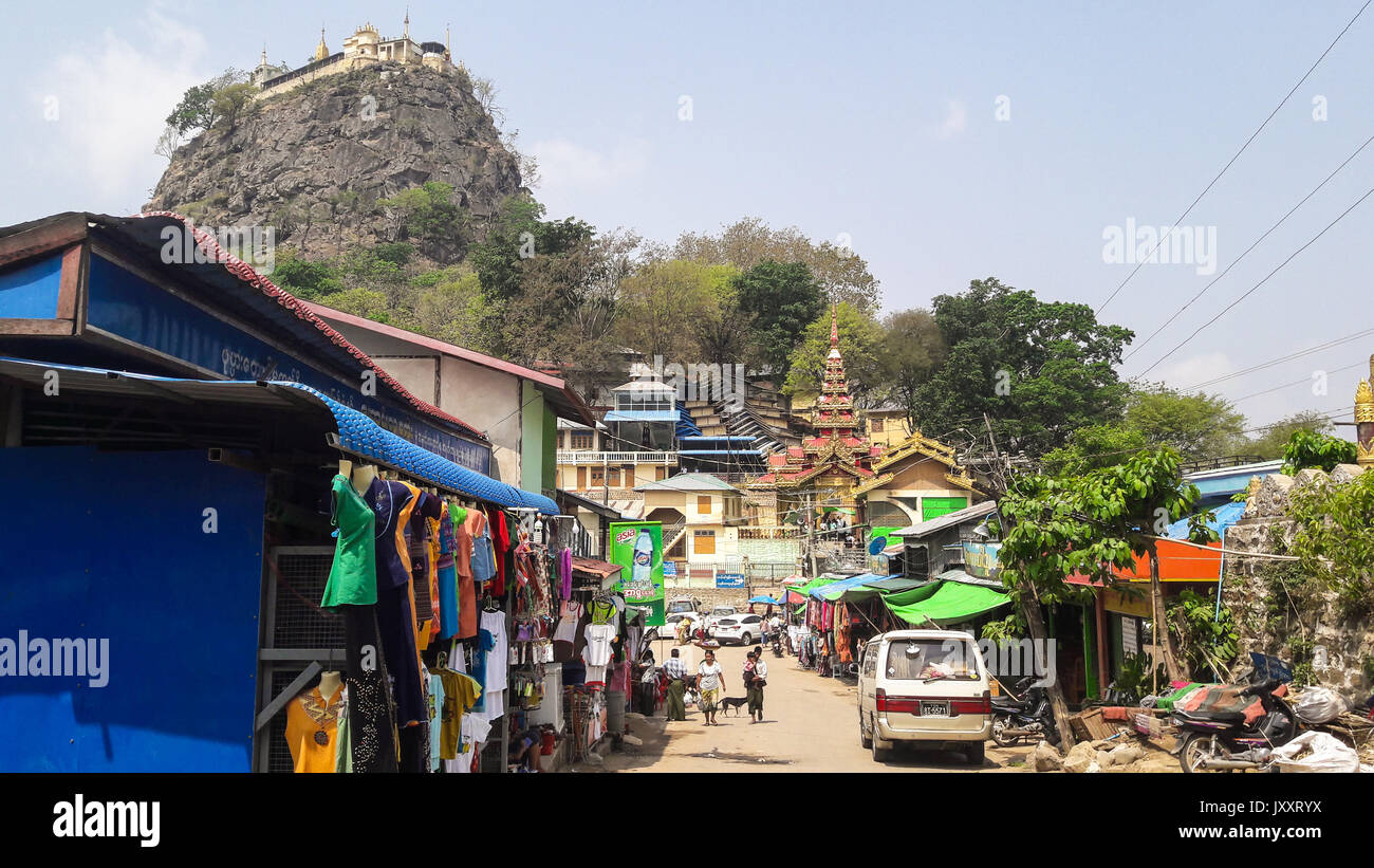 Mount popa Banque de photographies et d’images à haute résolution - Alamy