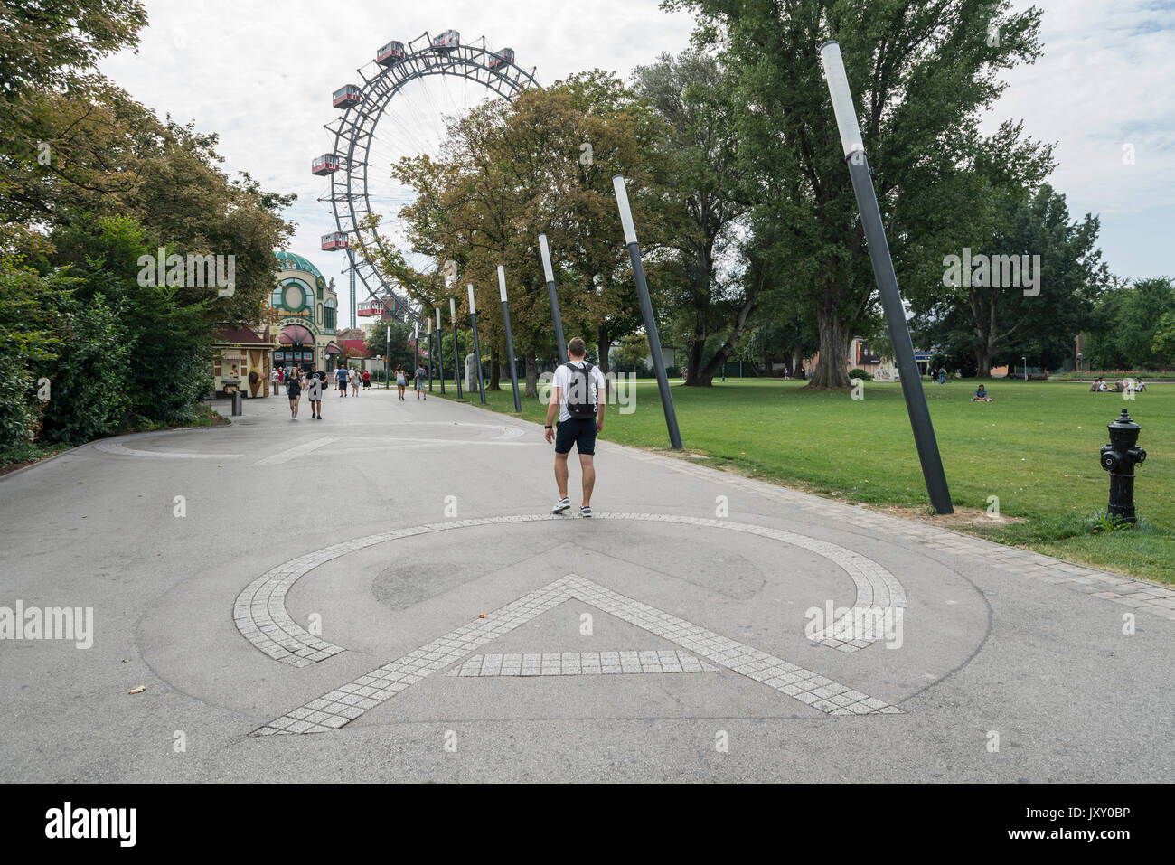 La célèbre roue dans le parc du Prater à Vienne Banque D'Images