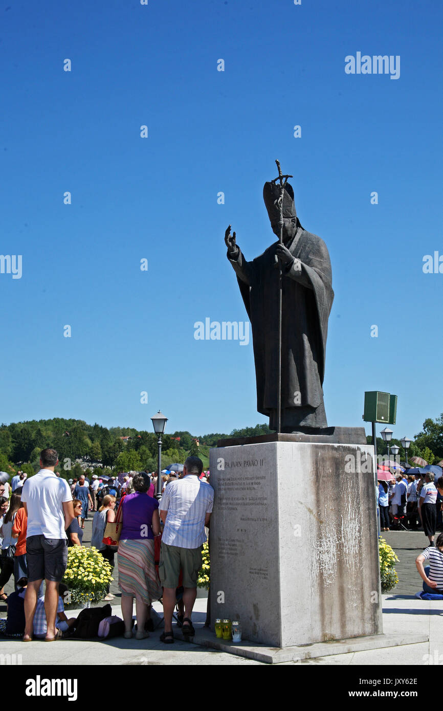 Statue de l'assomption de marie Banque de photographies et d’images à
