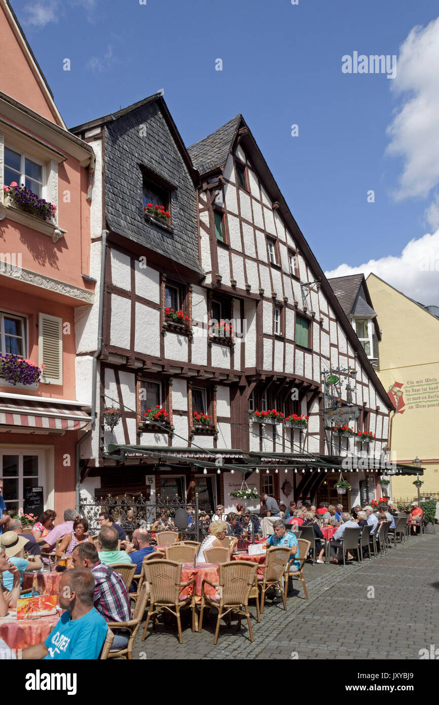 Alter Hotel Klosterhof, vieille ville, Bernkastel-Kues, vallée de la Moselle, Allemagne Banque D'Images