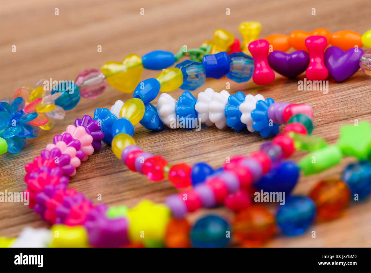 Photo perles colorées étincelaient photographié. macro photo Banque D'Images