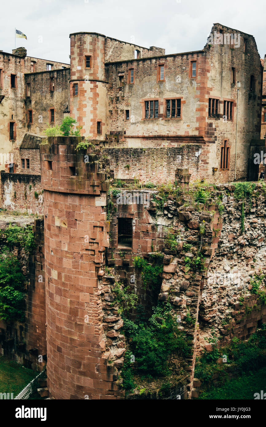 Ruines du château de Heidelberg à Heidelberg, Allemagne. Banque D'Images