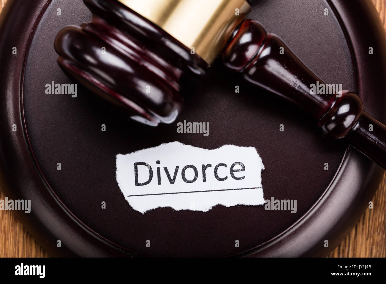 Close-up du divorce sur le concept d'audience en Maillet en bois Banque D'Images