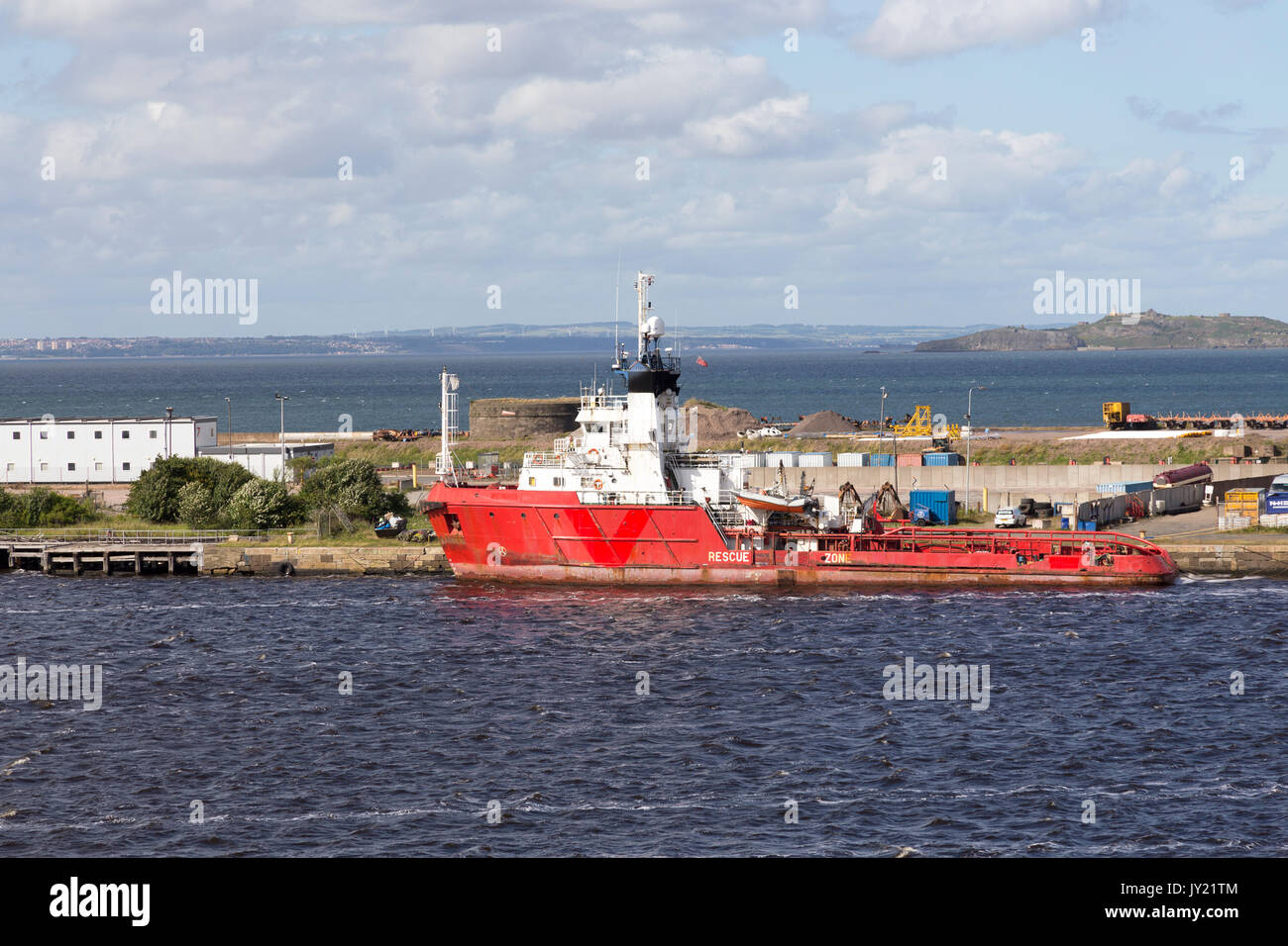 Le Vos d'approvisionnement à l'étranger d'Islay Cassiusone Navire amarré au quai, Leith, Edinburgh, Ecosse, Royaume-Uni Banque D'Images