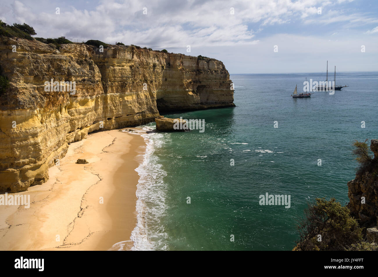 Célèbre Praia da Marinha plage en Algarve, Portugal Banque D'Images