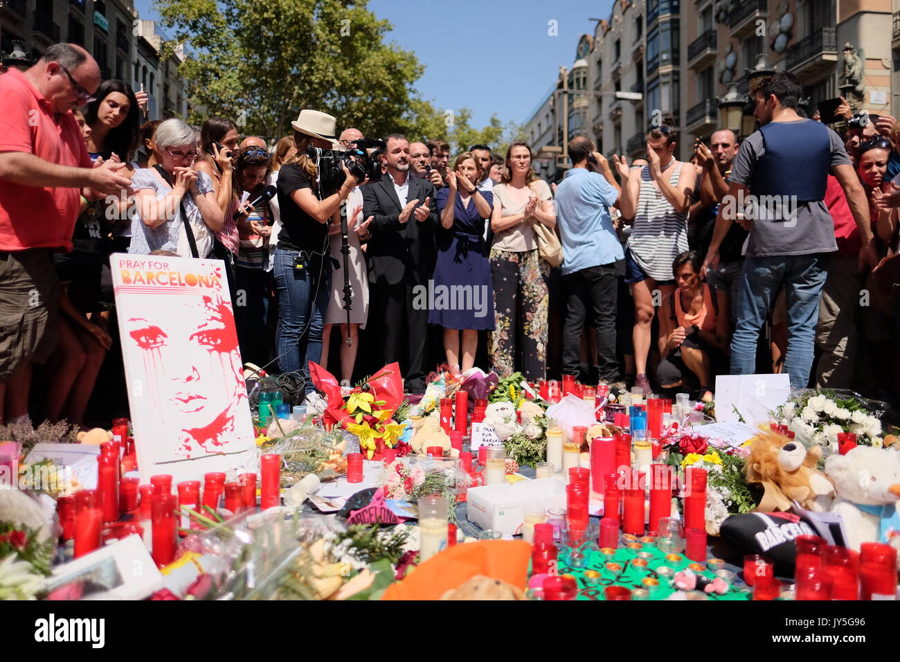 Barcelone, Espagne. Août 18, 2017 Barcelone. démonstration contre le terrorisme (18/08/2017) Credit : Victor Turek/Alamy Live News Banque D'Images