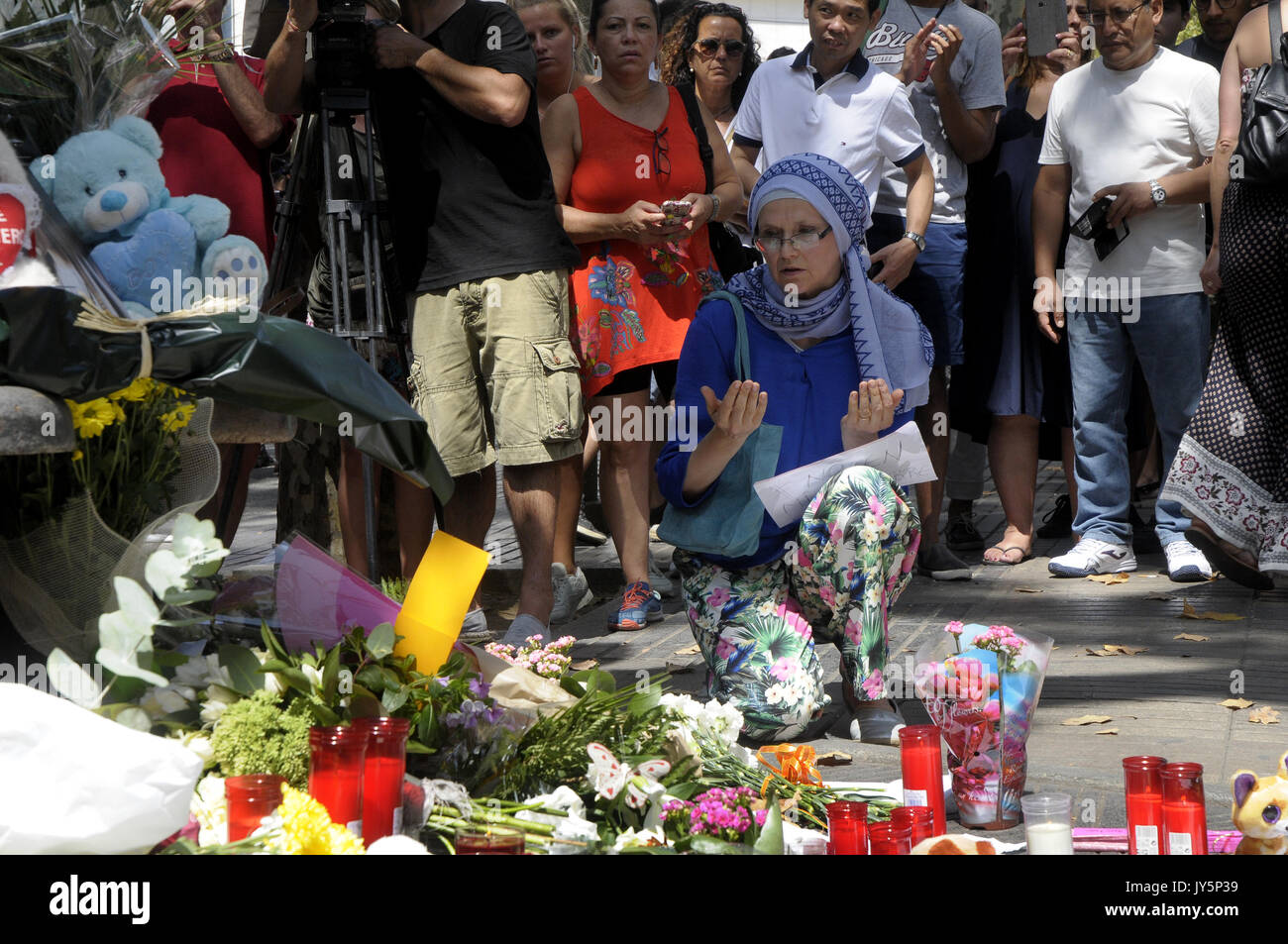 Las Ramblas, Barcelone, Espagne. 18 août 2017. Conséquences sur la Ramblas le jour après les attentats terroristes atack à Barcelone. Credit : Rosmi Duaso/Alamy Life News Banque D'Images