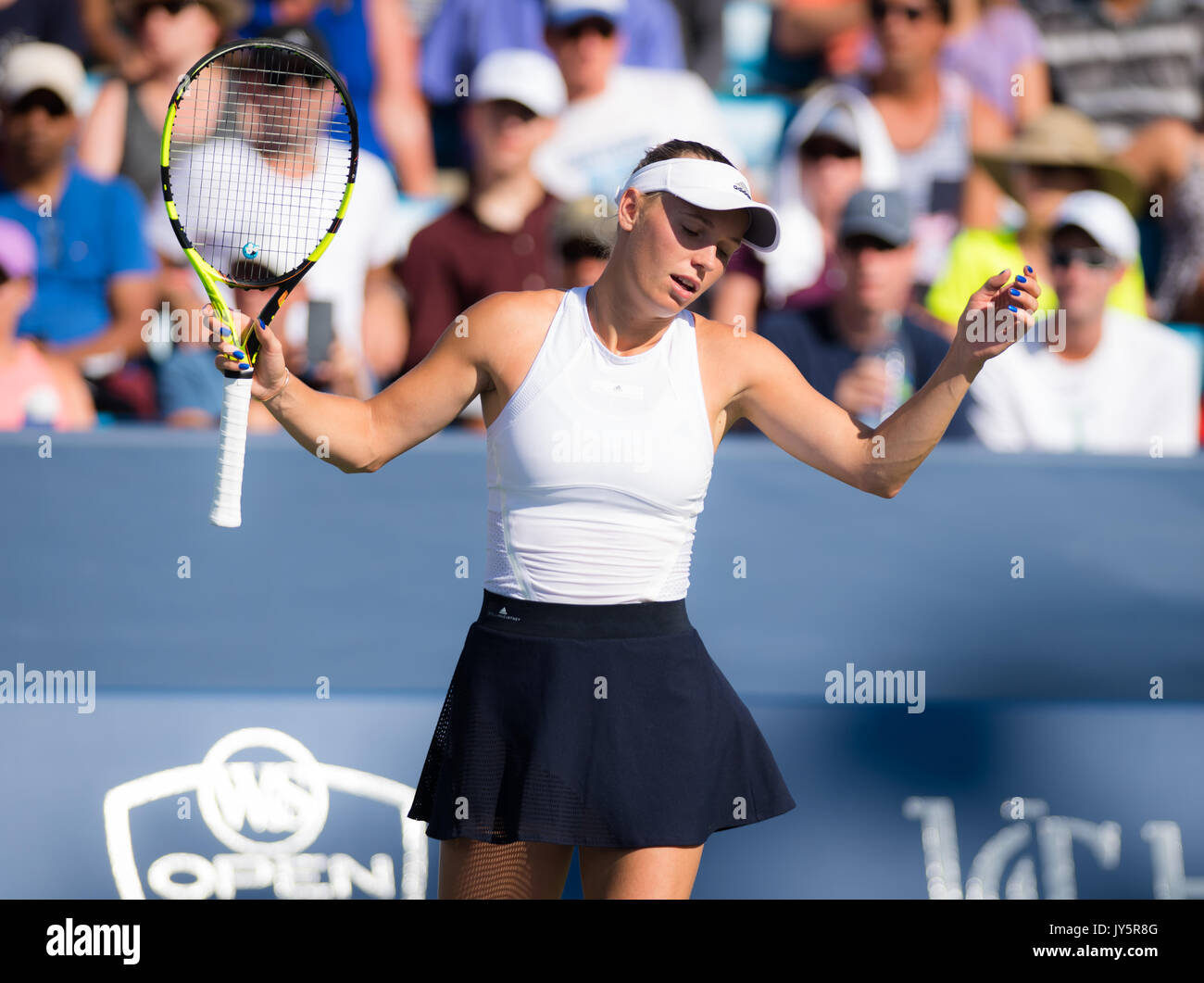 Cincinnati, United States. 18 août, 2017. Caroline Wozniacki du Danemark à l'Ouest et le Sud de l'Open 2017 Premier tournoi de tennis WTA 5 © Jimmie48 Photographie/Alamy Live News Banque D'Images