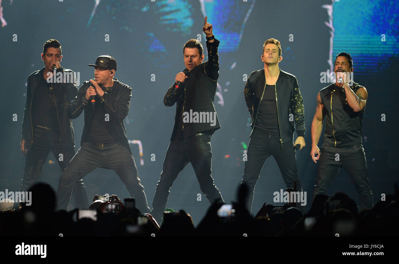 New Kids on The Block : La Tour Package Total avec Paula Abdul et Boyz II Men au Hard Rock Live au Seminole Hard Rock Hotel & Casino à Miami avec : Jonathan Knight, Donnie Wahlberg, Jordan Knight, Joey MCINTYRE, Danny Wood de nouveaux enfants sur le bloc Où : Hollywood, Florida, United States Quand : 17 juillet 2017 : Crédit Photographie/WENN.com JLN Banque D'Images