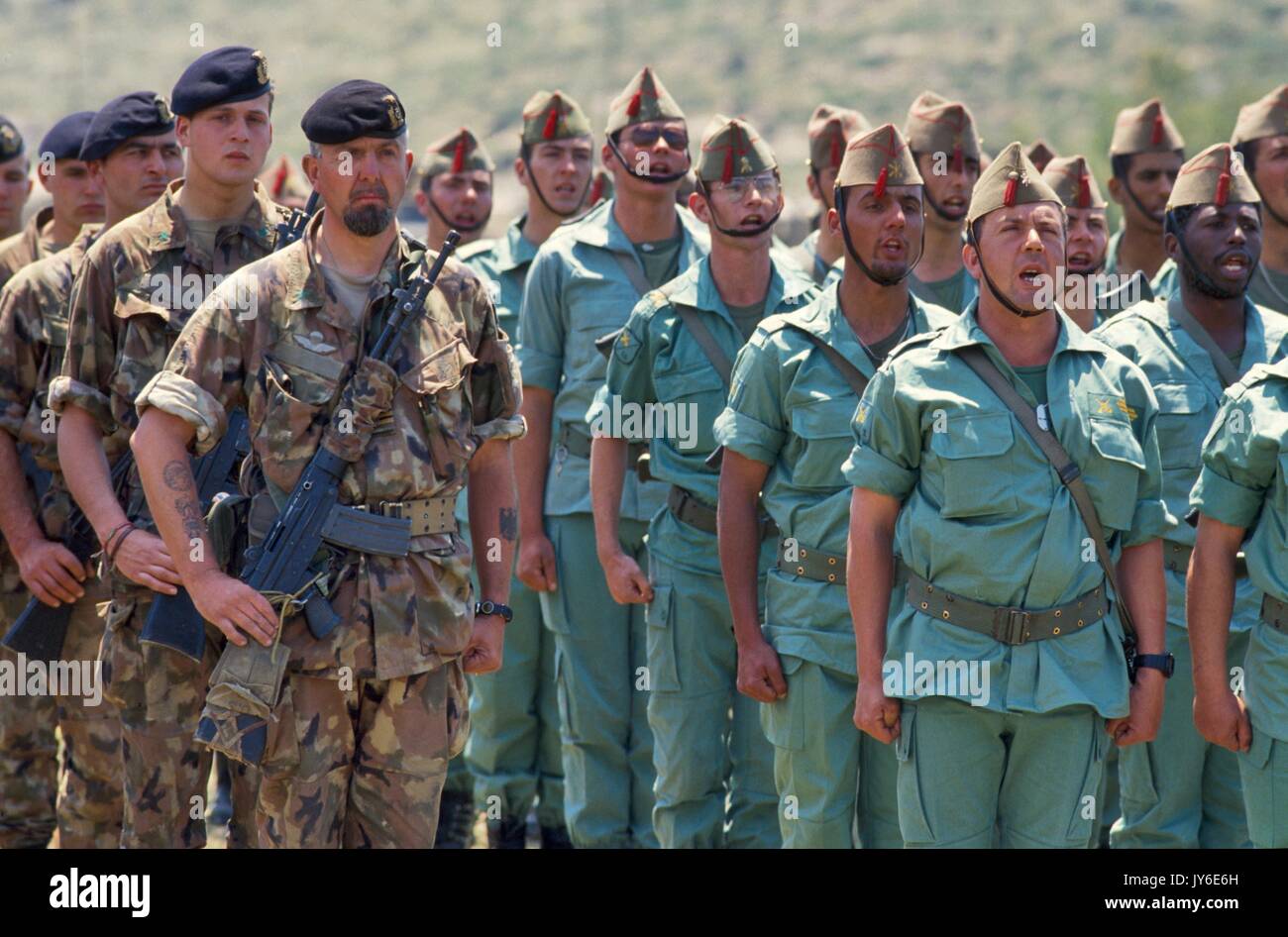 Des soldats de "Tercio", la Légion étrangère espagnole (Legion Extranjera) lors des exercices de l'OTAN à CapoTeulada (Sardaigne, Italie) Banque D'Images