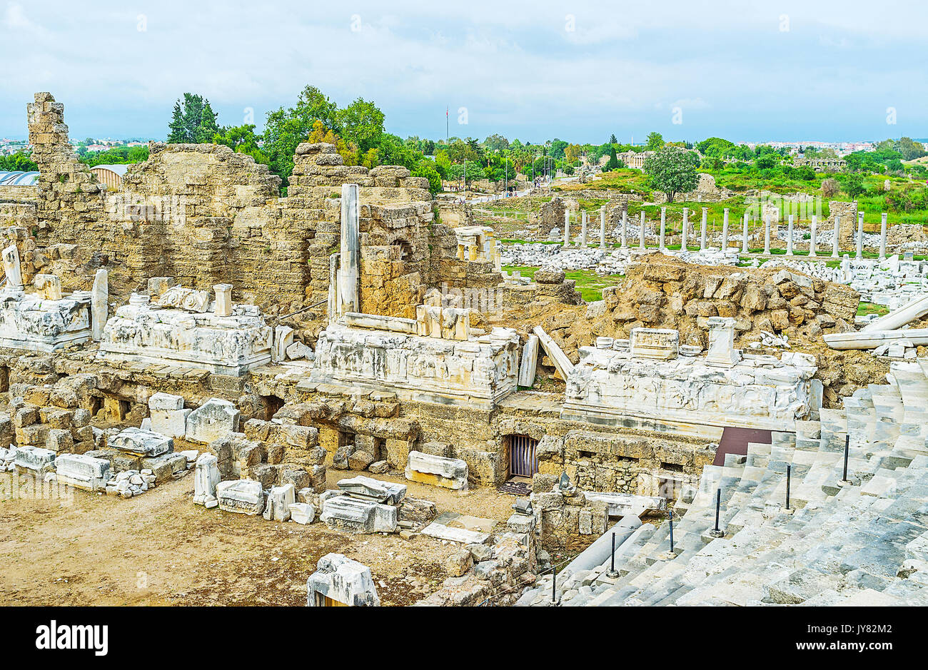 Le côté moderne resort est situé sur le site de l'ancienne ville grecque, voici donc un grand nombre de sites archéologiques préservés, la Turquie. Banque D'Images