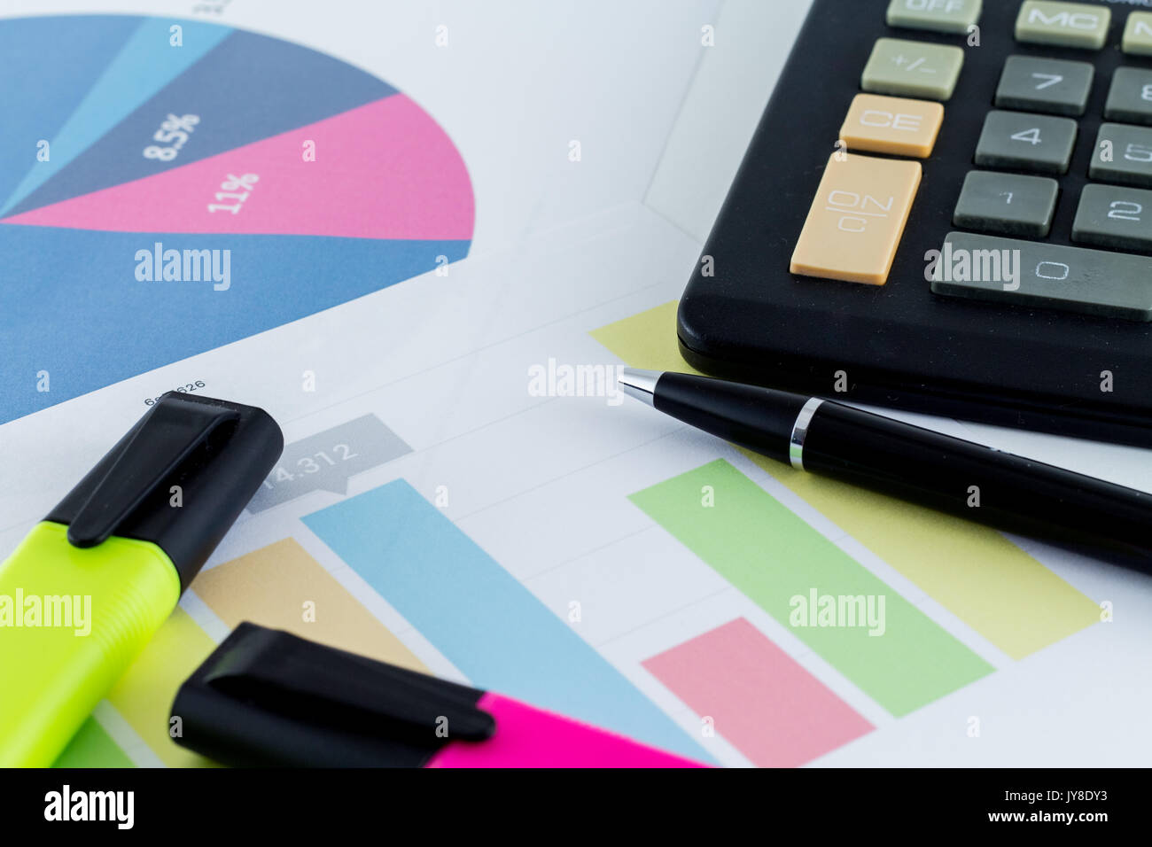 L'espace de bureau Bureau de comptabilité comptable fiche financière finances Banque D'Images