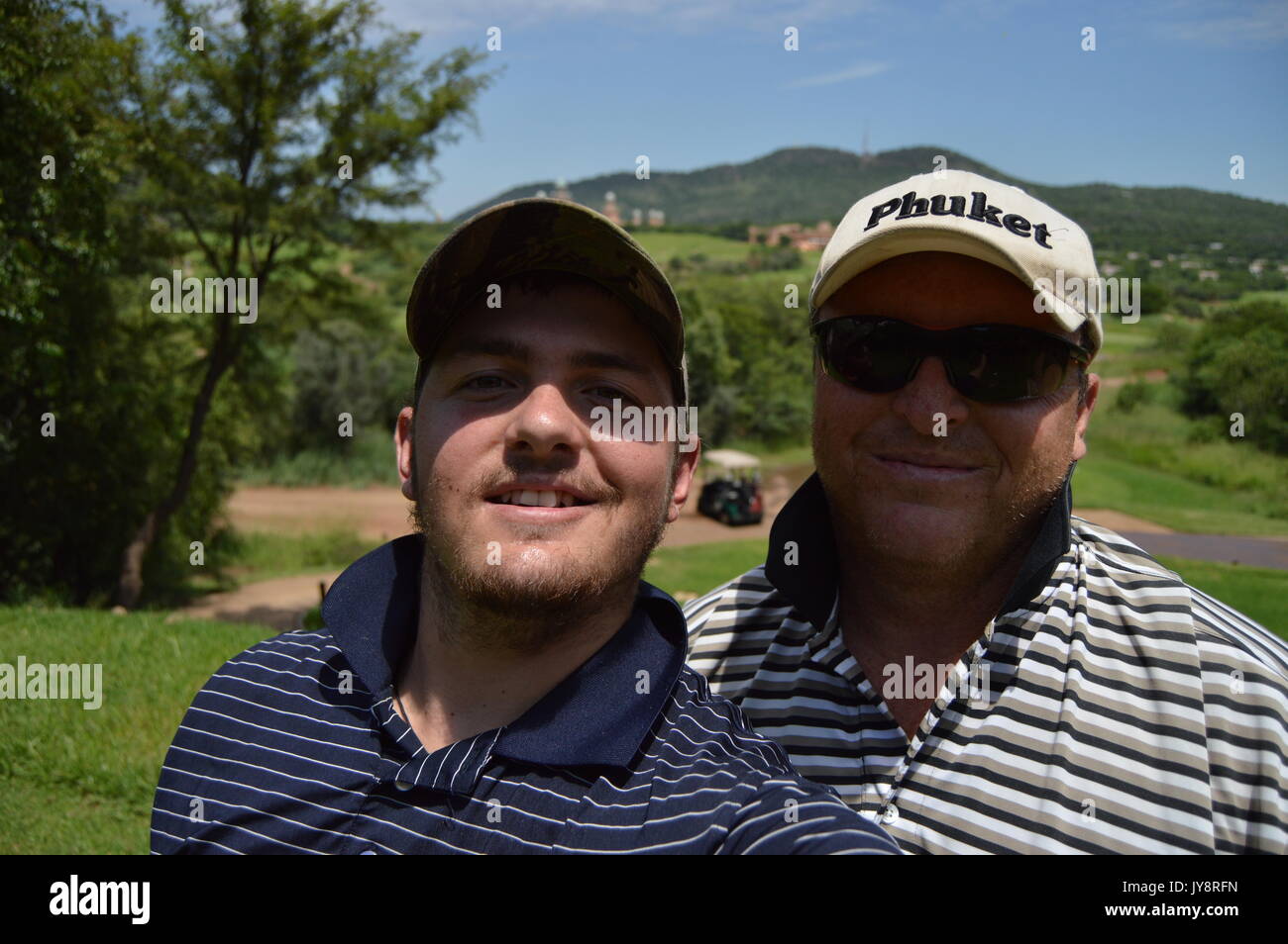 jouer au golf Banque D'Images