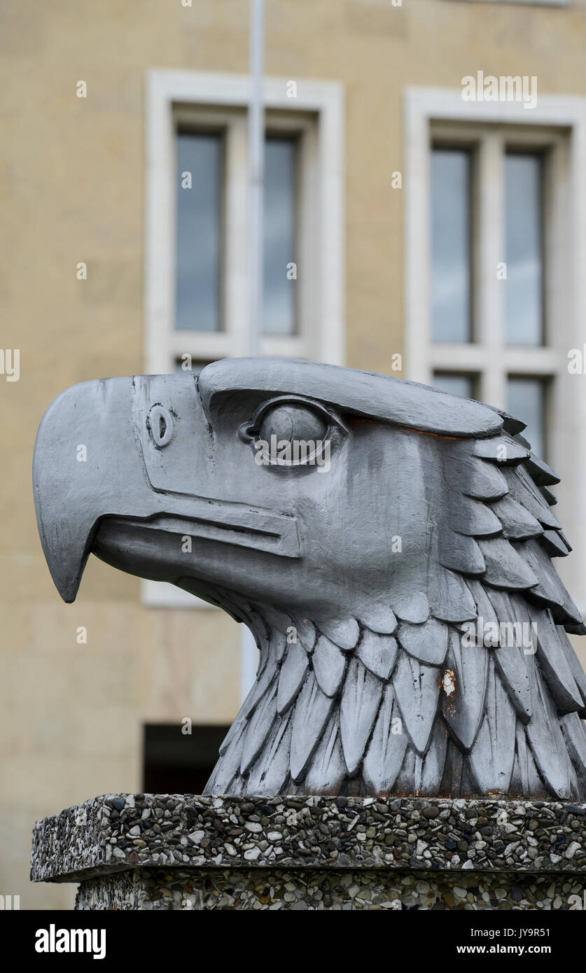Allemagne, Berlin, l'aéroport Tempelhof construit au cours de l'Allemagne nazie, eagle head un symbole national d'Allemagne Banque D'Images