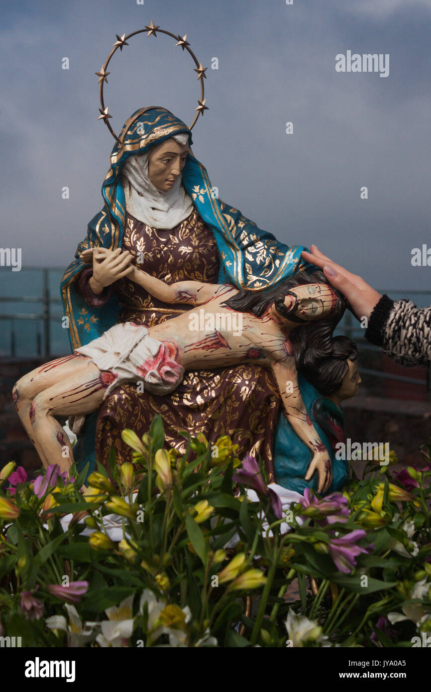 Image sacrée de Notre Dame de Pitié maintenant Jésus Christ - au Brésil - Minas Gerais - Caeté Banque D'Images