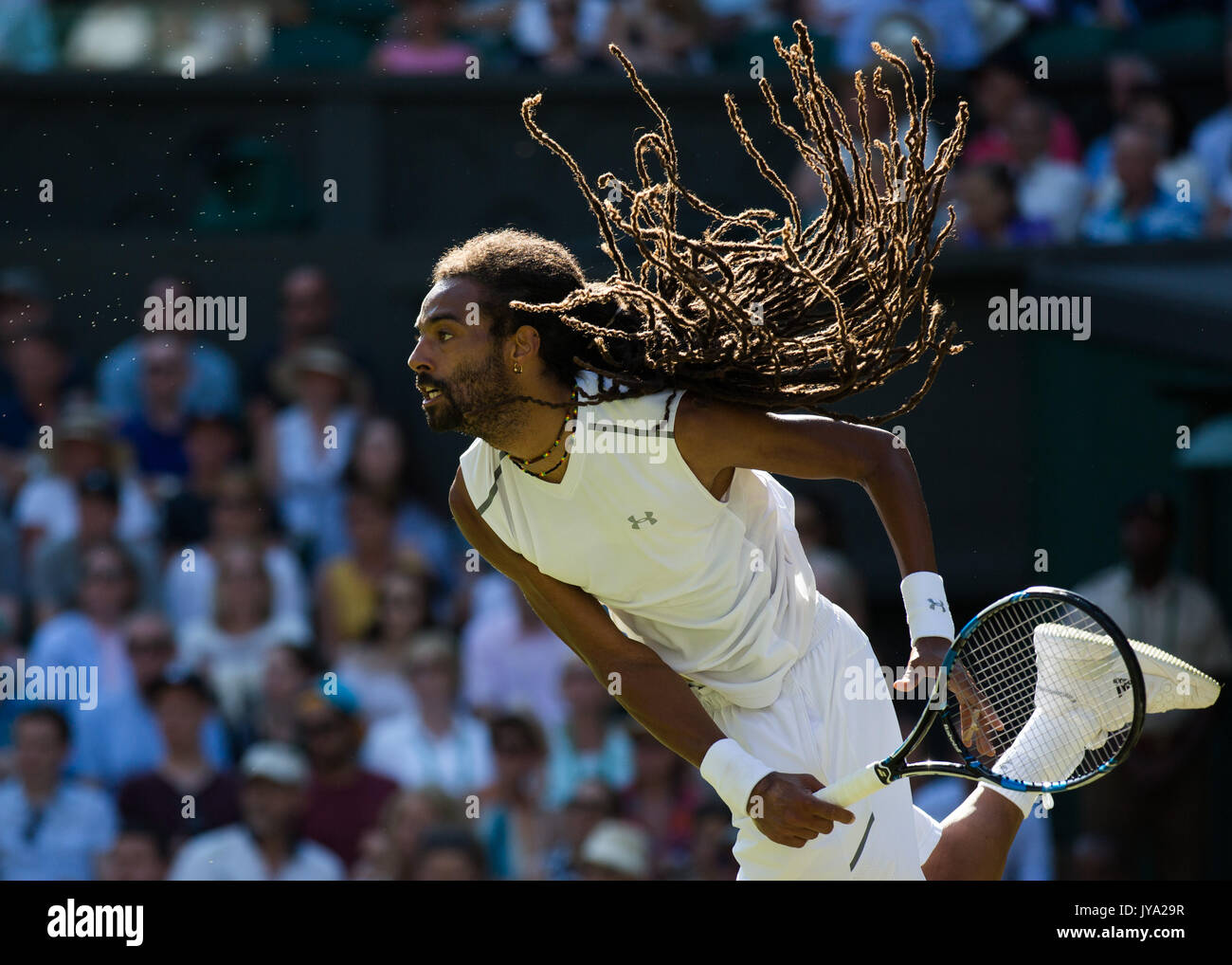 DUSTIN BROWN en action à Wimbledon Banque D'Images
