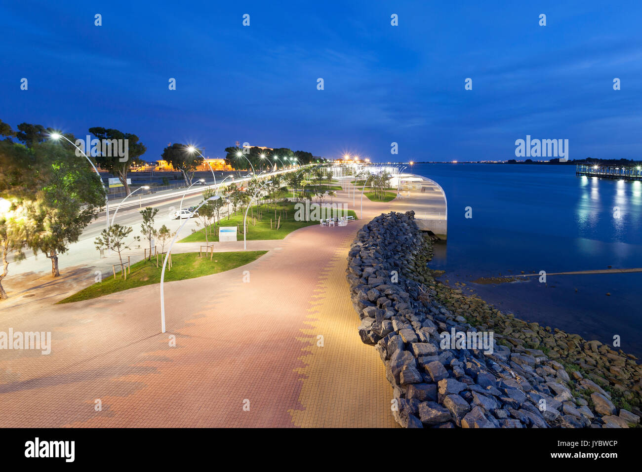 Huelva, Espagne - juin 3, 2017 : Promenade de la rivière Rio Tinto dans la ville de Huelva. Andalousie, Espagne Banque D'Images