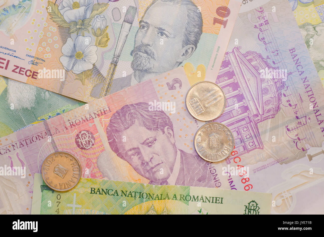 Roumanie, 9e décembre 2016. Le gouvernement roumain a mis sur pied un comité pour produire un nouveau calendrier pour l'adoption de l'Euro. Banque D'Images