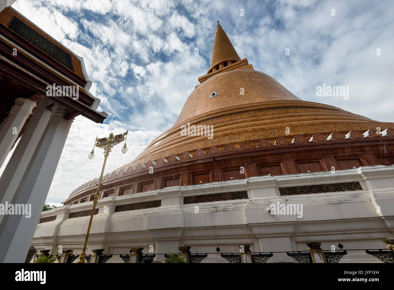 Phra Pathom Chedi, le plus célèbre pagode de la province de Nakhon Pathom, Thaïlande Banque D'Images