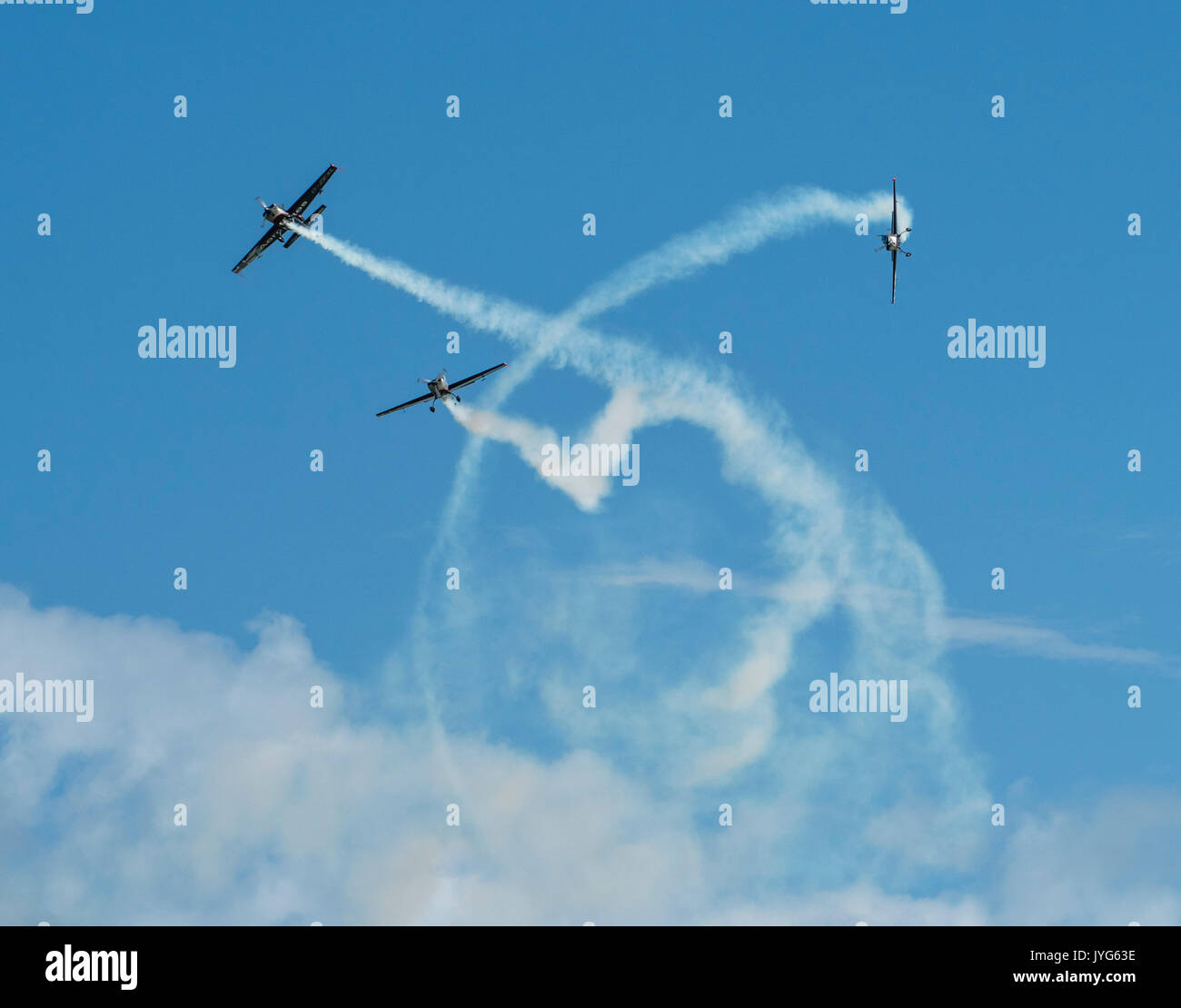 L'équipe de voltige des lames, un civil à temps plein l'équipe d'affichage, l'exécution à l'Airshow Eastbourne Banque D'Images