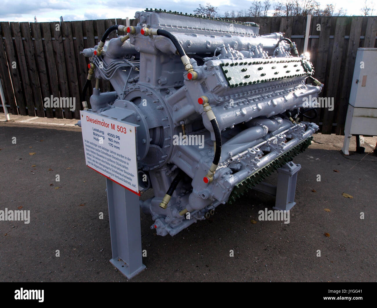 Hp 4000 Stern Reihen Dieselmotor M503 pic1 Banque D'Images