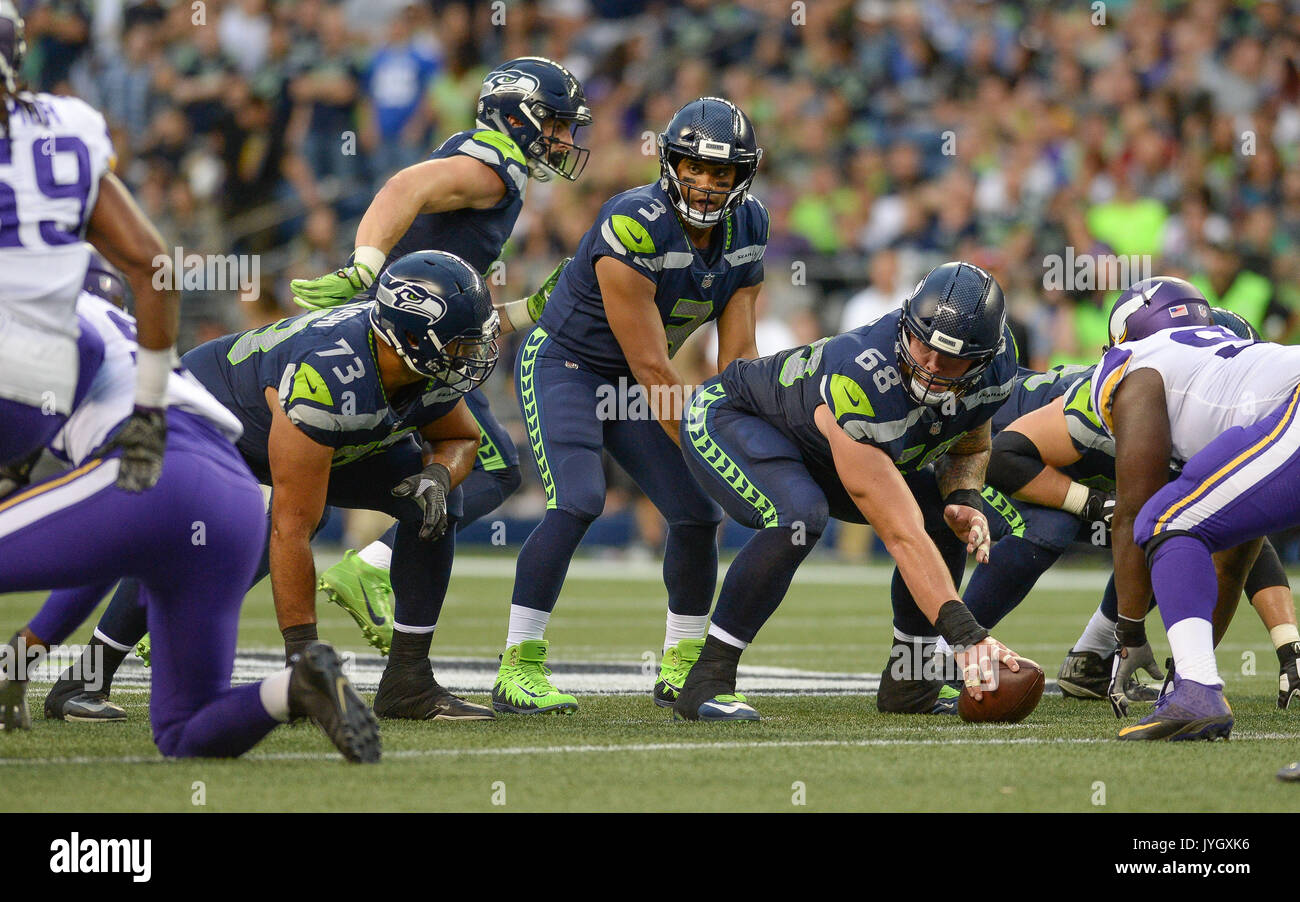 18 août 2017 : Russell Wilson (3) et le Seahawk infraction lors d'un match pré-saison de la NFL entre les Seattle Seahawks et les Minnesota Vikings. Le jeu a été joué au siècle Lien Field à Seattle, WA. © Jeff Halstead / CSM Banque D'Images