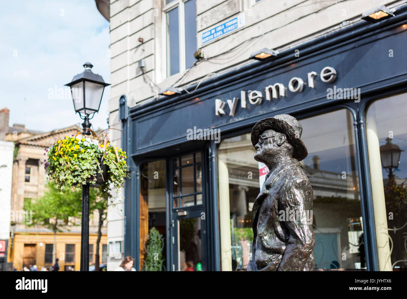 Statue de James Joyce à Dublin, Leinster, Irlande, Europe. Banque D'Images