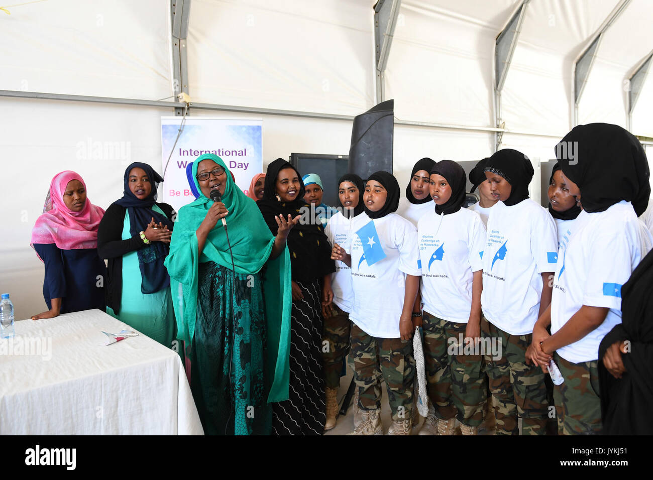 201707 femmes soldats de Jour 7 (33263231996) Banque D'Images