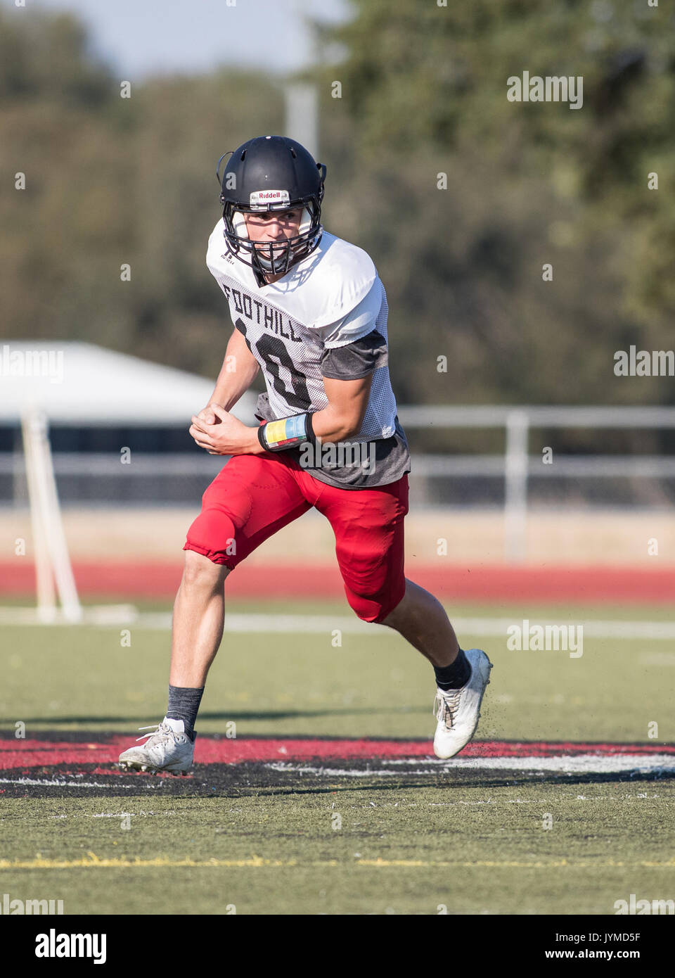 L'action de football avec double vs. foothill high school à palo cedro, en Californie. Banque D'Images