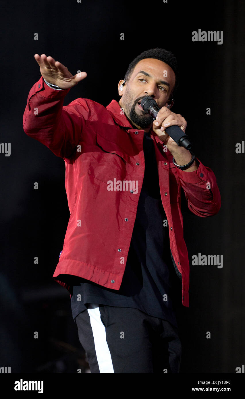 Craig David joue au stade Supervene pendant le Festival V à Hylands Park à Chelmsford, Essex. Photo date : Samedi 19 Août 2017 Banque D'Images