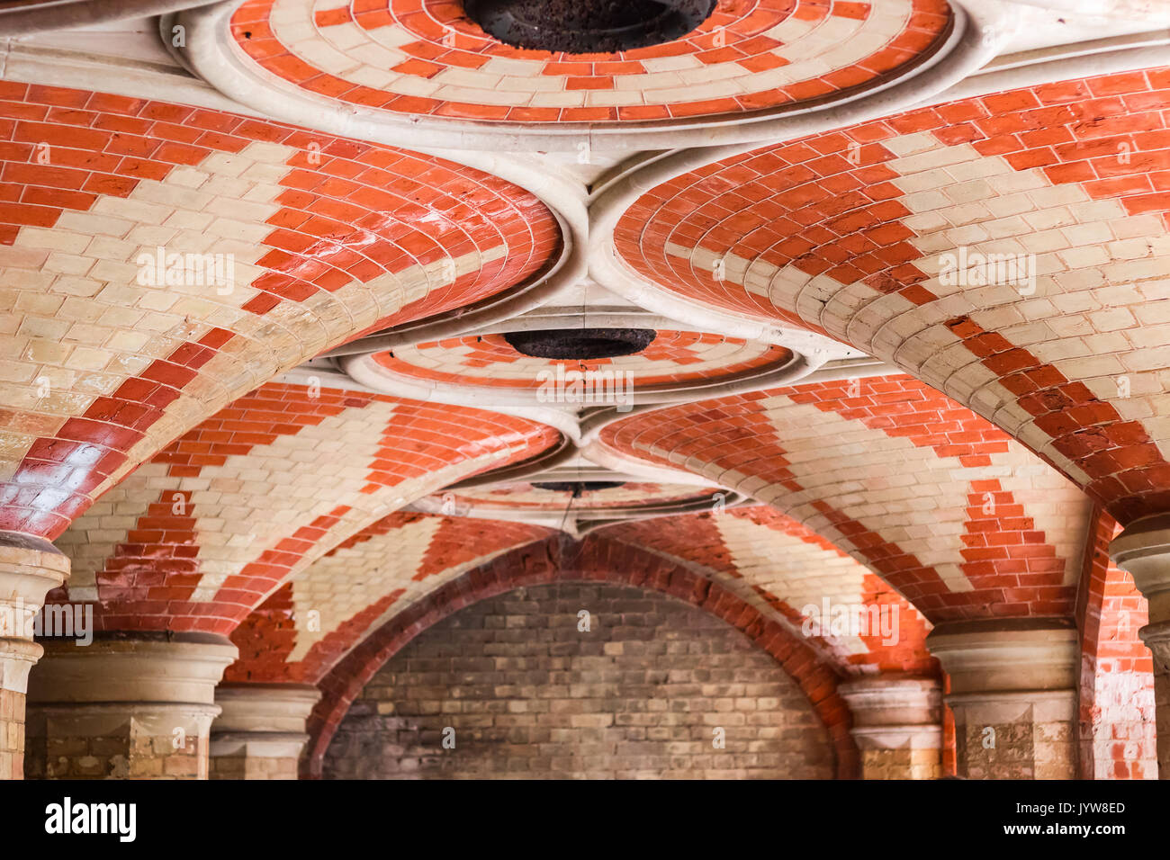 Londres, UK - 2 août 2017 - Le Palais de Cristal du métro, un ancien tunnel piétonnier victorienne dans le sud de Londres Banque D'Images