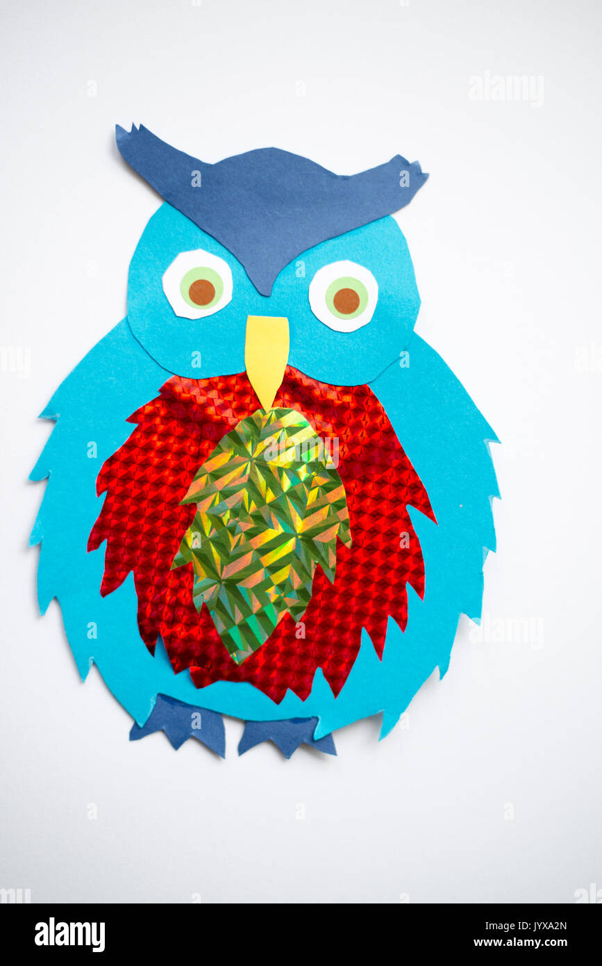Faites de papier coloré owl Banque D'Images